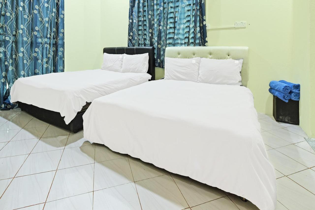 Oyo 90596 Casaria Inn Paka Экстерьер фото