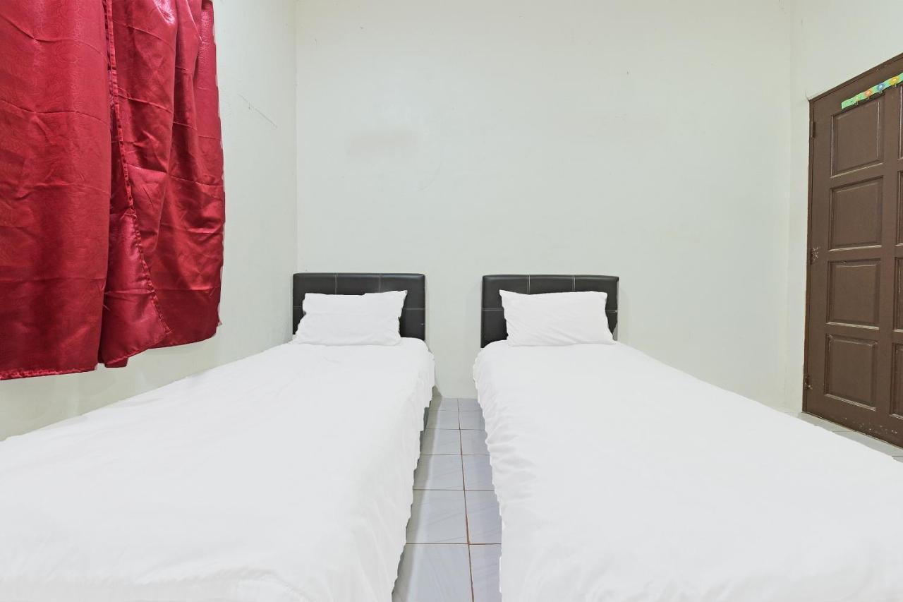 Oyo 90596 Casaria Inn Paka Экстерьер фото